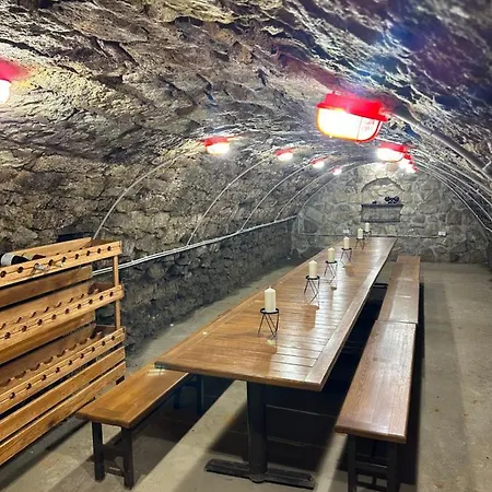 Demizson Vendeghaz بيت ضيافة 3*