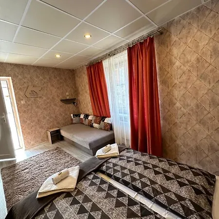 Demizson Vendeghaz Guest house *