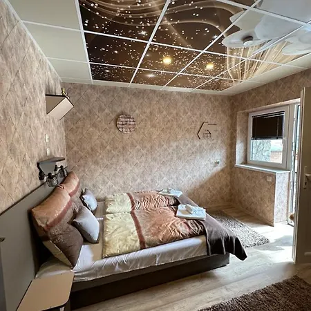 Demizson Vendeghaz بيت ضيافة